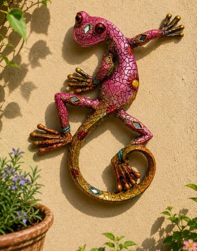 Gecko lizard wall - lizard, hanging